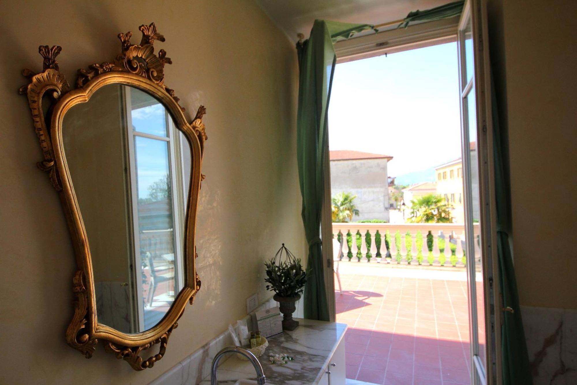 B&B La Sosta Degli Artisti ปิเอตราซานตา ภายนอก รูปภาพ